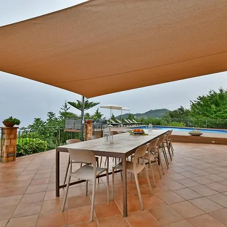 Деревянный коттедж Provenza *