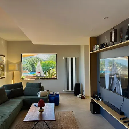 Деревянный коттедж Provenza