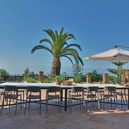 Деревянный коттедж Provenza